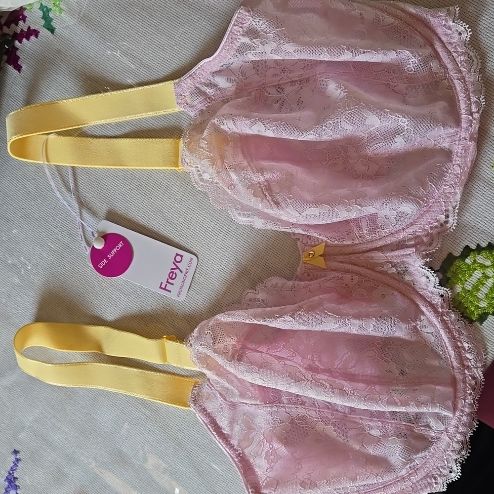Freya size 34 K